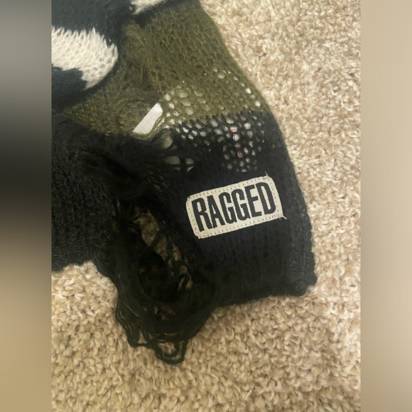 [SOLD] The Ragged Priest daisy destroyed knit sweater - Picture 6 of 6